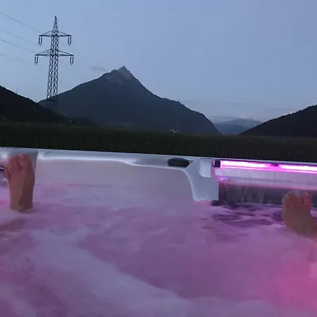 Comfort Mit Fasssauna Und Außen Whirlpool