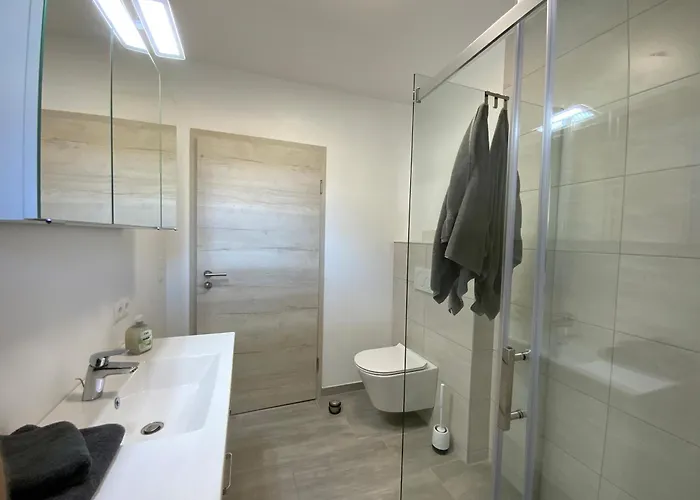 Apartment Comfort Mit Fasssauna Und Außen Whirlpool