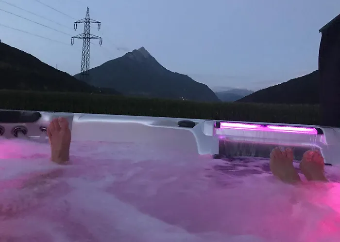 Comfort Mit Fasssauna Und Außen Whirlpool